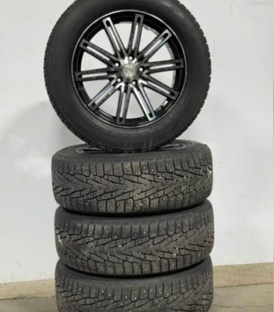 Like new Nokian studded winter 235 60 18 tires 235/60R18 snow tires on 5x114.3 rims wheels for HONDA...