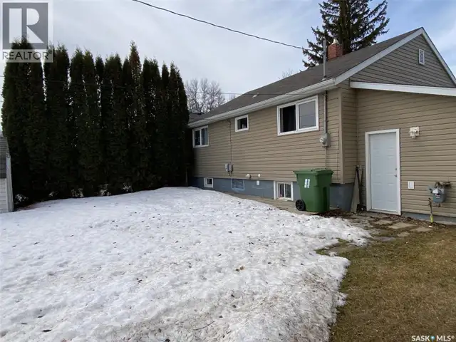 31 Irwin AVENUE Yorkton, Saskatchewan in Houses for Sale in Regina - Image 24