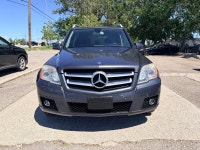 Zoomer Auto 2010 Mercedes-Benz GLK-Class 4MATIC GLK 350 comes loaded with Bluetooth, Leather Power H... (image 1)