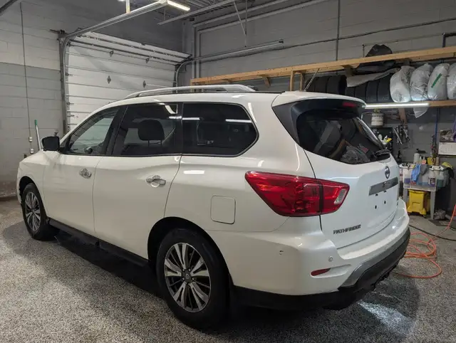 2017 Nissan Pathfinder 4WD 4dr SL for sale in Cars & Trucks in Cambridge - Image 5