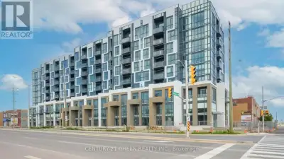 A beautiful 2 PLUS 1 and 2 Full Washrooms corner unit , tons of natural light . Private Parking and...