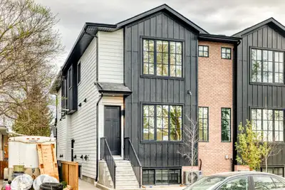 8816 36 Ave NW 3 bed + 2.5 bath