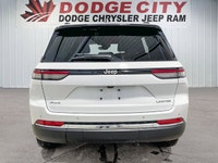 This Jeep Grand Cherokee delivers a Regular Unleaded V-6 3.6 L/220 engine powering this Automatic tr... (image 3)