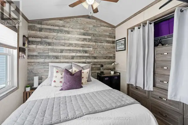 10 OAK STREET - 4449 MILBUROUGH LINE Burlington, Ontario in Houses for Sale in Oakville / Halton Region - Image 21