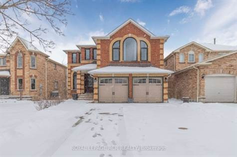 13 Strawberry Hill Crt in Houses for Sale in Mississauga / Peel Region