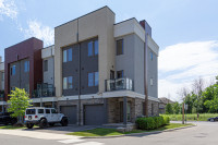 Townhouse For Sale In Hamilton Stoney Creek