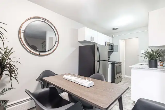 Beautiful Two Bedroom in Wortley Village - Amazing Location!62863311178754124