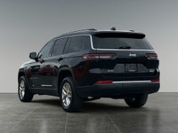 Thanks for viewing our House Of Cars Chinook Inventory! AMVIC licensed dealer! The 2023 Jeep Grand C... (image 3)