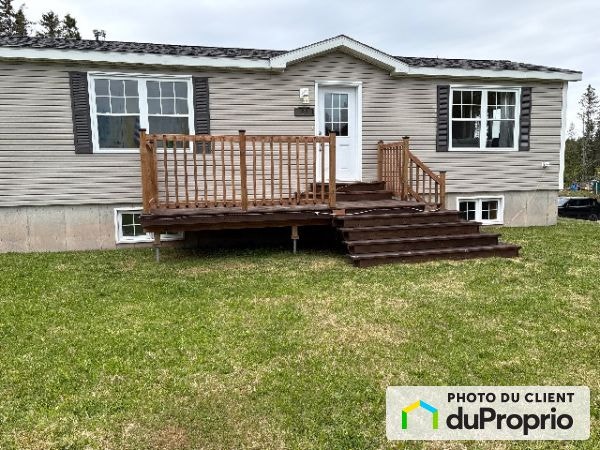 $325,000 - Bungalow for sale in Ste-Therese-De-Gaspe — photo 2