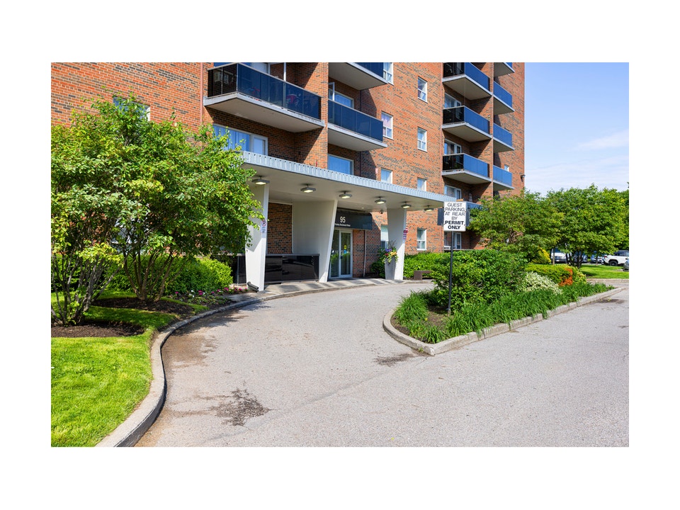 2 Bedroom Apartment for Rent - 95 Paisley Bvld West 4