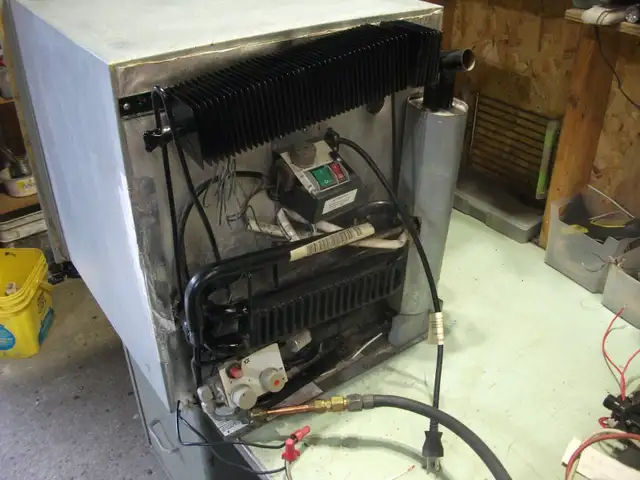 PROPANE - ELECTRIC FRIDGE607296084970711042