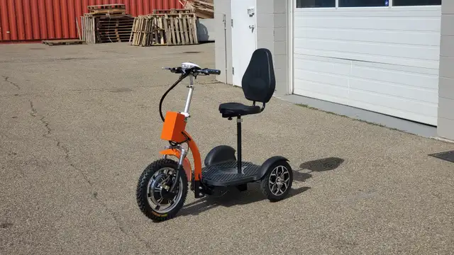 2025 3 wheel new models! Electric Mobility Scooter Alpha M Foldi in Scooters & Pocket Bikes in Edmonton - Image 4