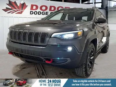 Only 40,723 Miles! This Jeep Cherokee delivers a Regular Unleaded V-6 3.2 L/198 engine powering this...