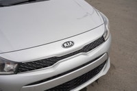 Seeking a vehicle that masterfully balances fuel economy with everyday versatility? This 2019 Kia Ri... (image 9)