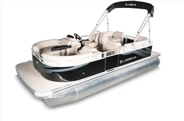 2024 Legend Q-Series LE 21 Lounge in Sport Touring in Sault Ste. Marie - Image 2