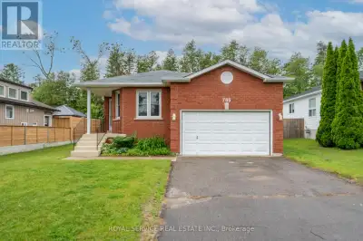 This 4 bedroom, 2 bathroom bungalow is located in a fantastic family neighbourhood in Cobourg's West...