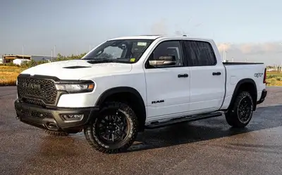 This Ram 1500 has a strong Twin Turbo Regular Unleaded I-6 3.0 L/183 engine powering this Automatic...
