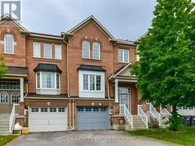 Charming Town House In a Very Desirable Area. Features Efficient and Attractive Floor Plan, 3 Large...