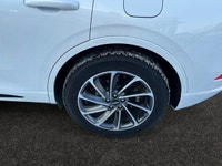 Check out this vehicle's pictures, features, options and specs, and let us know if you have any ques... (image 8)