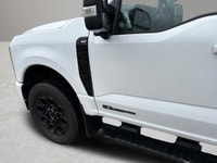 Kijiji Engine: 8 Cylinder Engine 6.7L Safety Equipment ABS And Driveline Traction Control Side Impac... (image 8)