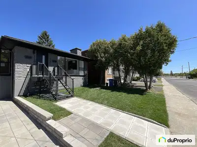 119-121 Rue Thomas-Dubuc Duplex entièrement rénové avec studio indépendant Découvrez cette propriété...