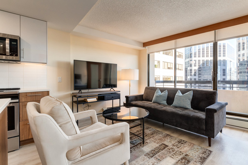 The International - Two Bedroom Suites for Rent in Downtown Calg in Long Term Rentals in Calgary