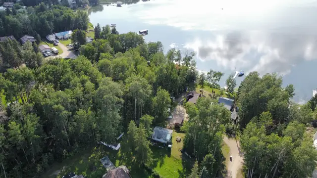 Double Lake Lot! 1100 SqM with Lake View! 50 mins from YEG! WOWZ63838172228737120