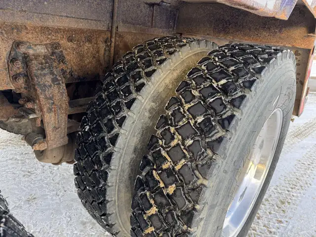 2005 PETERBILT 378 in Heavy Trucks in Saskatoon - Image 55