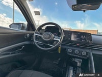 Experience modern styling and efficient performance with the *2021 Hyundai Elantra*, featuring *65,9... (image 9)