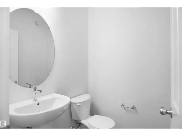 133 SUNLAND WY Sherwood Park, Alberta in Houses for Sale in Strathcona County - Image 22