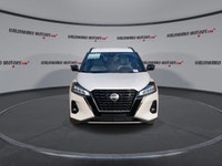 This Nissan Kicks has a dependable Gas 4cyl 1.6L engine powering this Variable transmission. Leather... (image 2)