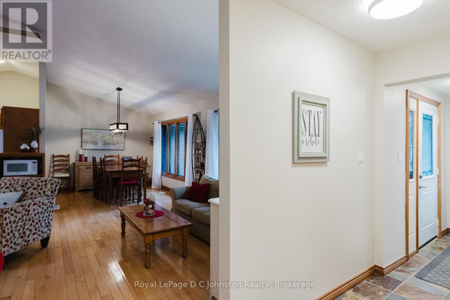 30 CEDAR BUSH DRIVE Saugeen Shores, Ontario in Houses for Sale in Owen Sound - Image 4