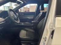 Clean Car Fax**Former Ontario Chrysler Demo Engine: 2.0L I4 Other Equipment WHEELS: 17 X 7 ALUMINUM... (image 8)