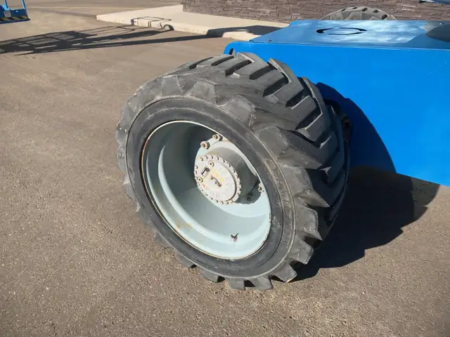 2015 GENIE Z80/60 in Heavy Equipment in Edmonton - Image 14