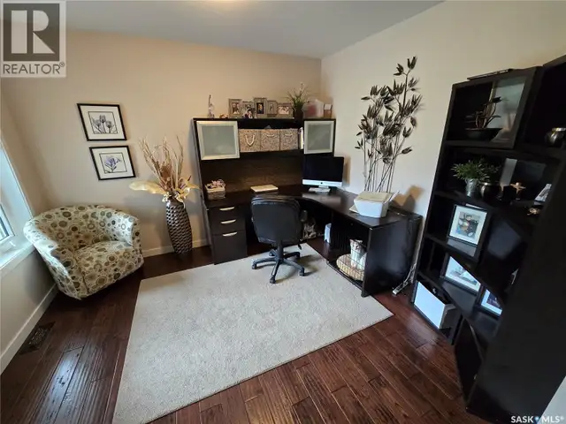 721 Barber CRESCENT Weyburn, Saskatchewan in Houses for Sale in Regina - Image 6