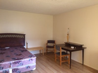 Room Available Across from Lakehead University