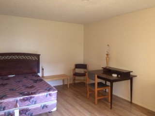 Room Available Across from Lakehead University in Room Rentals & Roommates in Thunder Bay