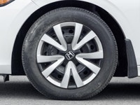 2022 Honda Civic LX Sedan Completely redesigned for 2022, the Honda Civic LX delivers exceptional fu... (image 5)