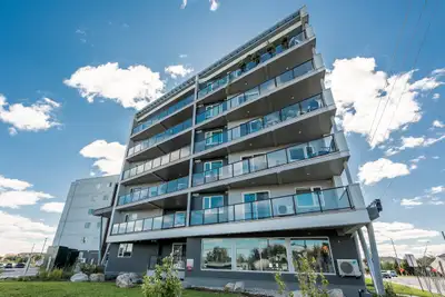 1 Month Free Rent Free Parking Free Early Move-in Visit our Website: https://www.capreit.ca/apartmen...