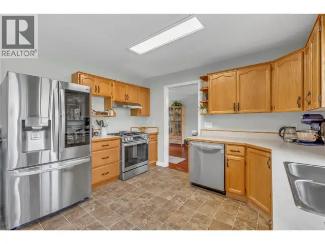 755 Wiseman Place Naramata, British Columbia in Houses for Sale in Penticton - Image 11