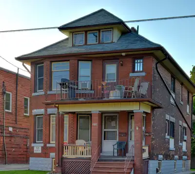 Updated Main Floor 2 Bed Apartment — Central Location | $1,495