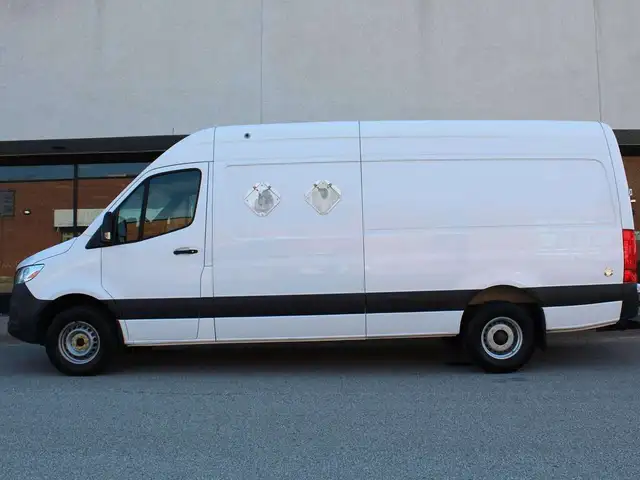 2020 Mercedes-Benz Sprinter \"3500\" - \"SINGLE REAR WHEELS\" - 