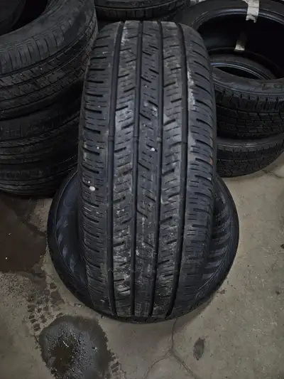 Good pair of Continental ContiProContact all season tires. 235/65/17 6/32nd tread remaining #3715