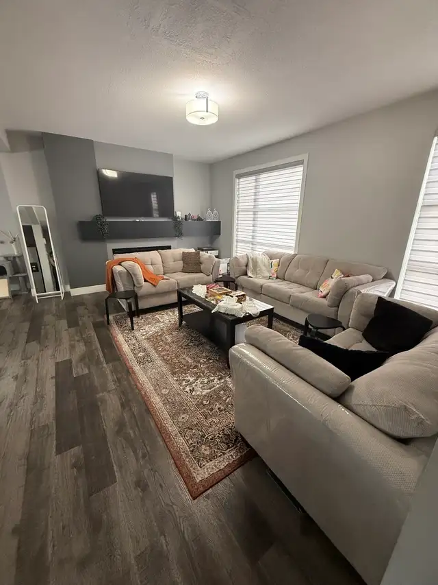 Beautiful & Spacious 3-Bed, 2.5-Bath Townhouse for Rent in Long Term Rentals in Edmonton - Image 6