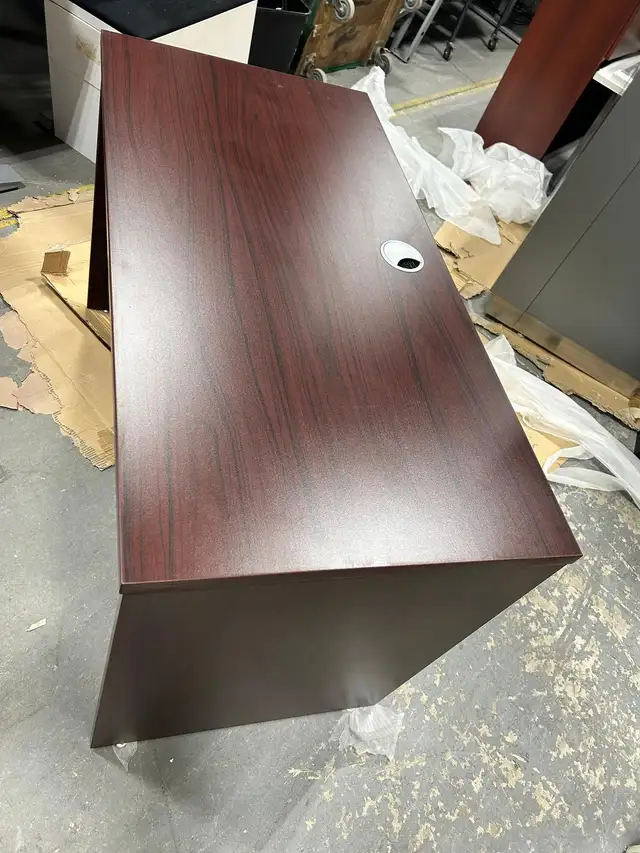 Straight Desk(Brand New)-Steelcase Height Adjustable Desk!62863737713795123
