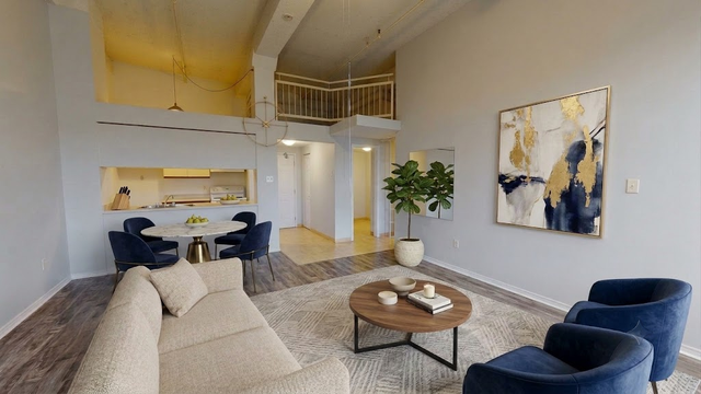 Unique One Bedroom Suite - Downtown Area - Dundas Street