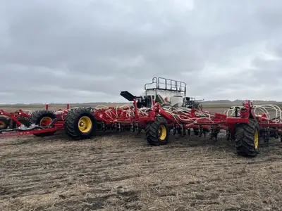 76’ Double Shoot 12? Spacing QDA, Fertilizer Nh3, Dry, 8 Run, Parallel Link, Independent Opener, 2in...