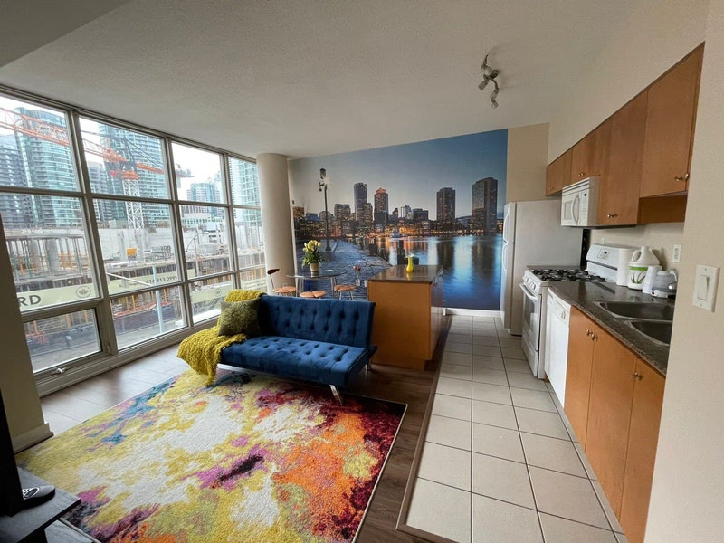 1 Bedroom Downtown Loft Condo in the Entertainment District | Long Term ...
