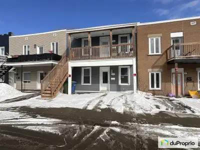 * Duplex à vendre. Idéal pour propriétaire occupant * Logement du rez-de-chaussée disponible immédia...