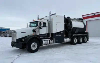 2016 Kenworth T800 Hydrovac Triaxle Non-Coded Year: 2016 Make: Kenworth Model: T800 Non Coded Triaxl...